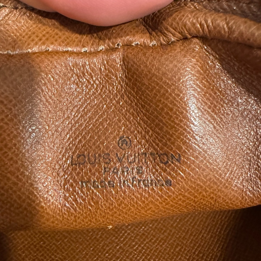 Authentic LOUIS VUITTON Monogram Canvas Leather Clutch Bag - Picture 11 of 12